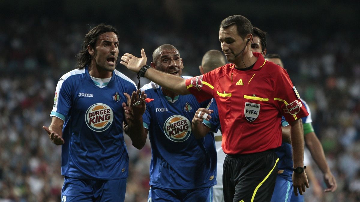 Velký přestup! Čeští rozhodčí dostanou věhlasnou posilu. Řídil El Clásico, jeho doménou je VAR